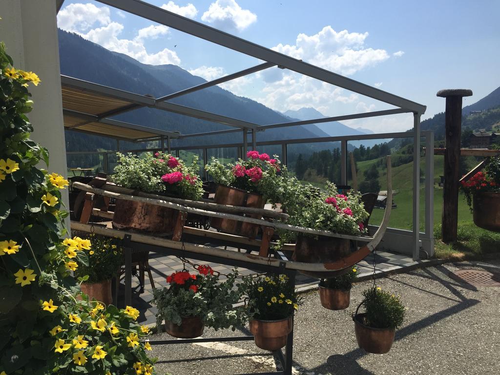 Hotel Weisshorn Goms Esterno foto